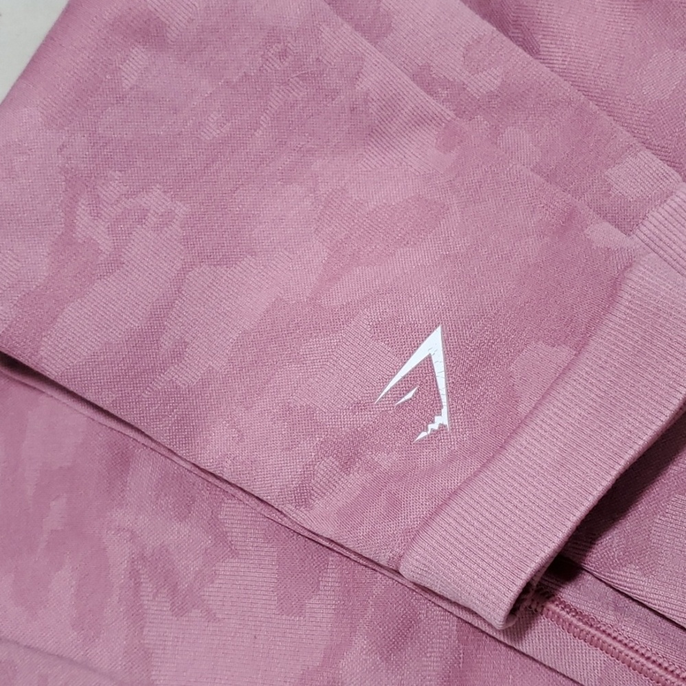 Gymshark Adapt Camo Seamless Leggings